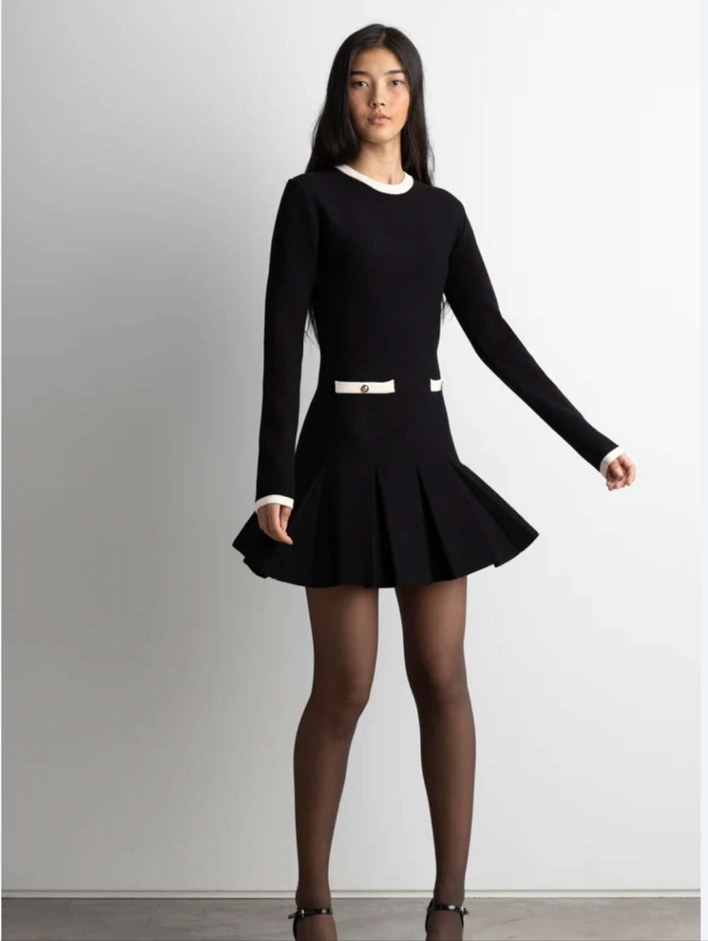 NWT OAK + FORT Black Knit Long-Sleeve Pleated-Hem Dress with Cream Trim